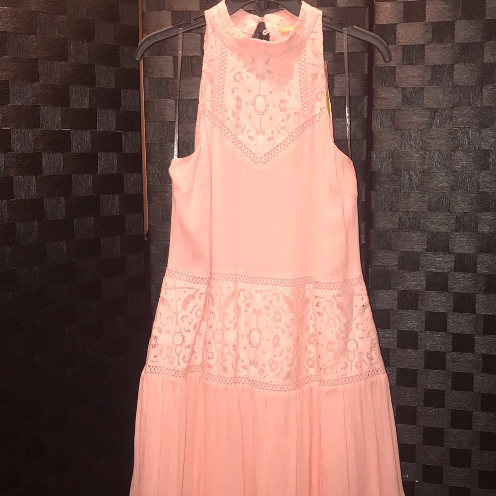 New Gianni Bini Halter Dress